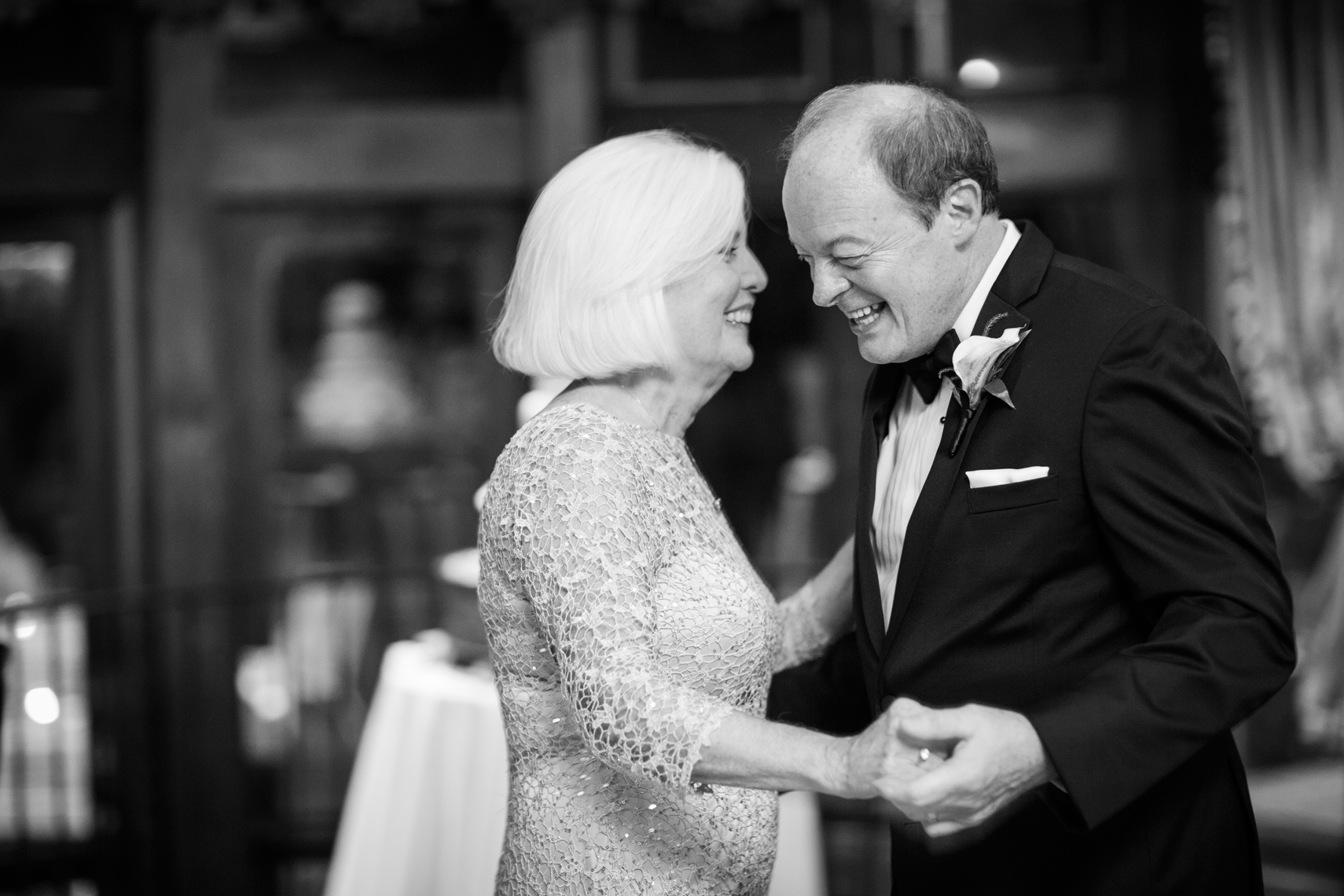 brides-parents-dancing-CT-wedding-photographers